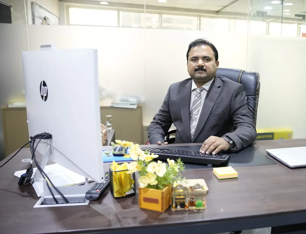 Hooked On IT-Kashif Ali